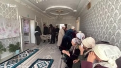 "Өзін-өзі екі рет атқан". Түркістан облысында 18 жастағы сарбаз жерленді