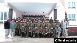 Польща -- Офіцери США та Польщі на навчаннч у Познані 