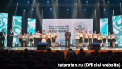 Җиңүчеләрне Татарстан президенты Рөстәм Миңнеханов котлый