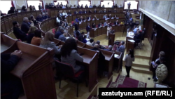 Գյումրիի ավագանու նիստ, արխիվ