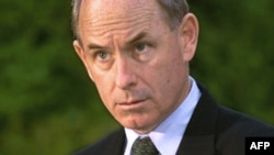 پى جى كراولى، سخنگوى وزارت امور خارجه آمريكا، روز پنجشنبه با اشاره به بسته پيشنهادى ايران به گروه پنج به علاوه يك، به خبرنگاران گفت: «اين بسته پاسخى مناسب به نگرانى هاى عمده ما نيست كه در قبال برنامه هسته اى ايران وجود دارد.»