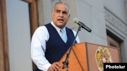 Armenia -- Opposition leader Raffi Hovannisian addresses a rally in Yerevan, 23Aug2013