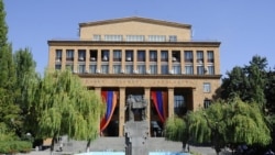 Ակնհայտ է, որ կառավարությունը ձգտում է վերահսկողություն սահմանել բուհի նկատմամբ․ ԵՊՀ դասախոս