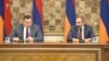Премьер-министр Армении Никол Пашинян (справа) представляет нового главу Следственного комитета Айка Григоряна (слева), Ереван, 10 июля 2018 г.  