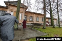 Дом-музэй Каладзеева — галоўная атракцыя ў новай частцы горада. Але знайсьці яго самастойна ня вельмі проста