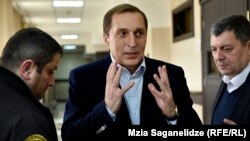 «Добро наказуемо», – сказал основатель «Иавнана» Паата Бурчуладзе перед тем, как войти в здание городского суда