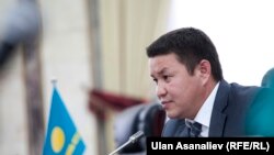 Талант Мамытов, Жогорку Кеңештеги «Республика - Ата Журт» фракциясынын мүчөсү.