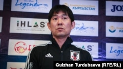  Хадзимэ Мориясу.