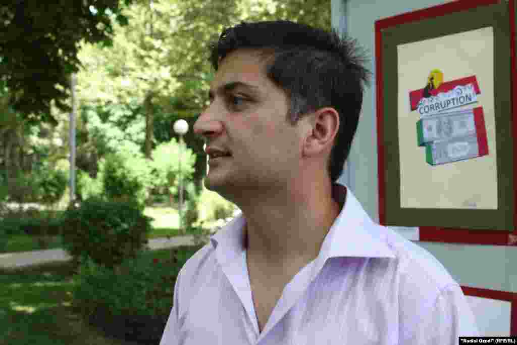 Журналист Зафар Абдуллаев, один ин организаторов акции