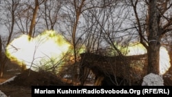 Самоходная гаубица М109 ведет огонь вблизи Часового Яра в Донецкой области, февраль 2025 года