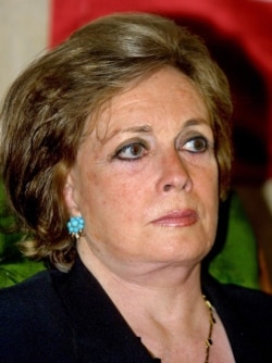 جیهان سادات، همسر محمد انور سادات، در سال ۲۰۰۱