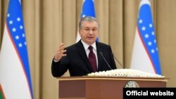 Шавкат Мирзиёев парламентга мурожаат қилмоқда - 29 декабрь, 2020