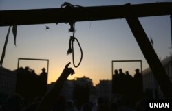 Під час акції «Терпіти більше не можна» проти проросійського реваншу в Україні. Київ, майдан Незалежності, 2 липня 2019 року