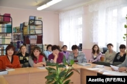 Укытучылар ерак саз артыннан да килгәннәр иде