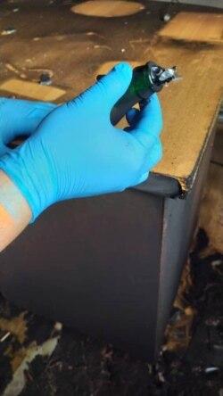 Бутылка, найденная в офисе.