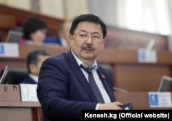 Алмазбек Токторов.