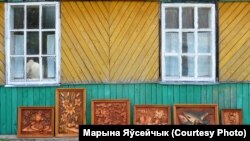 Працы разьбяра Ігара Будрэвіча