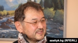 Эмил Үмөталиев.
