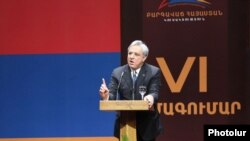 Вардан Осканян