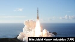 کاوشگر بدون سرنشین «امید» متعلق به امارات متحده عربی که ماه ژوئیه از مرکز فضایی تانه‌گاشیما در ژاپن به مقصد مریخ پرتاب شد.