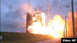 Мыс Канаверал, штат Флорида. Запуск космического корабля "Орион" 