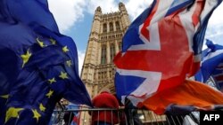 همه‌پرسی برای خروج از بریتانیا از اتحادیه اروپا سه سال پیش برگزار شد و بوریس جانسون، نخست‌وزیر کنونی، یکی از مدافعان سرسخت برگزیت بوده است.