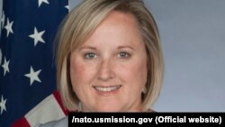 Джулі Фішер