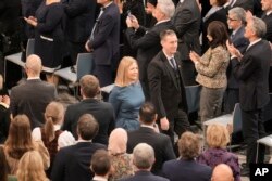 Натальля Пінук падчас нобэлеўскай цырымоніі