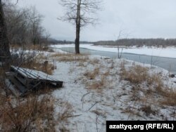 Место, где был найден раненым инспектор Серик Маженов. Западно-Казахстанская область, побережье Урала, 19 декабря 2021 года