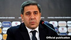 Հայաստանի ֆուտբոլի ֆեդերացիայի նախագահ Արմեն Մելիքբեկյան, արխիվ