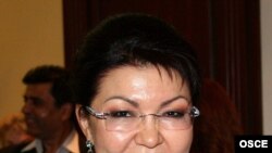 Dariğa Nazarbayeva: "Bezgä irlärneñ bäylänüe citmi"