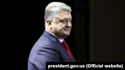 Порошенко: в Українську православну церкву теж ніхто нікого не «запрошуватиме» силоміць