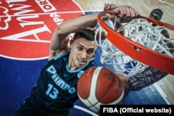 «Дніпро» має вигравати на класі, впевнені експерти