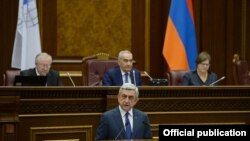 Президент Армении Серж Саргсян выступает на заседании ПА «Евронест» в Ереване, 17 марта 2015 г․