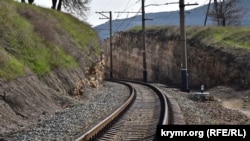 За даними російського чиновника, подія трапилась у Залізногорському районі на 48-му км траси Тросна-Калинівка (фото ілюстративне)