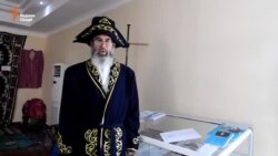 Тӯҳфаҳои Назарбоев ба шоири тоҷик