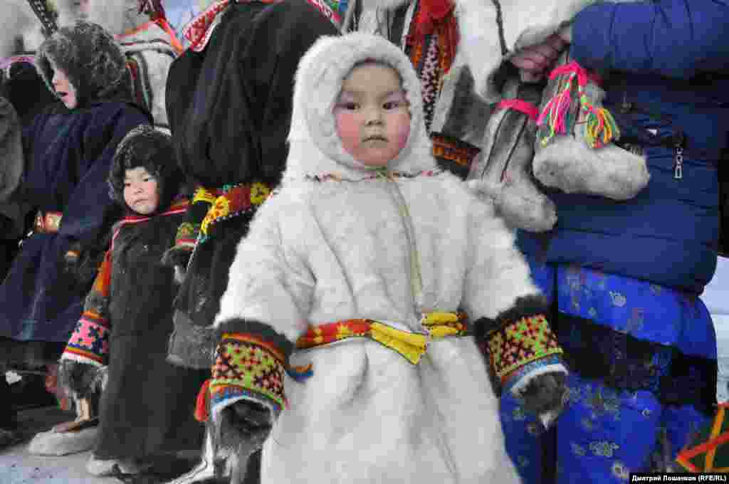 Большинство жителей, а также участники заездов высказались против смены места, поскольку за черту города доехать смогут немногие. Администрация Воркуты принесла извинениям жителям города за неудобства, но место гонок менять не стала.