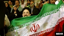 محمد خاتمی، رئیس‌جمهوری پیشین ایران، در مراسم بزرگداشت دوم خرداد در تهران