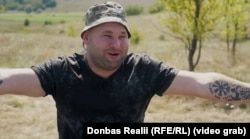 Артур на початок повномасштабної війни працював ветеринаром на державному підприємстві, мав бронь. Але з перших днів пішов на фронт