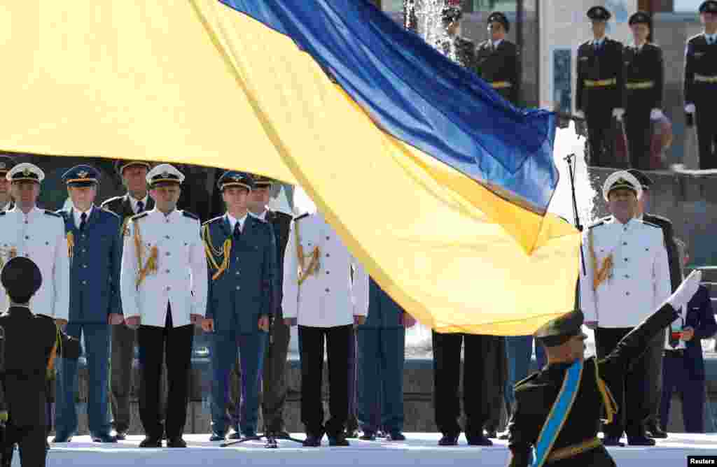 Церемонія підняття державного прапору України&nbsp;