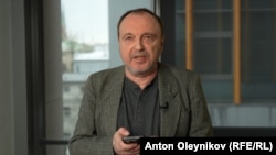 Роман Лейбов в студии Радио Свобода