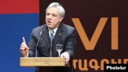 Վարդան Օսկանյան, արխիվ