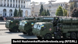 Береговий ракетний комплекс «Нептун» (класичний, не «довгий») під час військового параду до 30-річчя Незалежності України. Київ, 24 серпня 2021 року