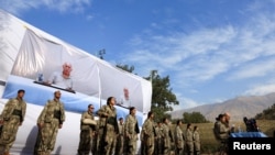 Бійці РПК під час церемонії роззброєння в горах Канділь, Ірак, 26 жовтня 2025 року