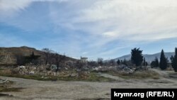Останки сносимых строений военного городка ракетчиков – Крым, март 2025 года