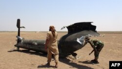 این هلی‌کوپتر نظامی ام‌آی-۸ از نوع ترابری بود و دو افسر و سه خدمه داشت.