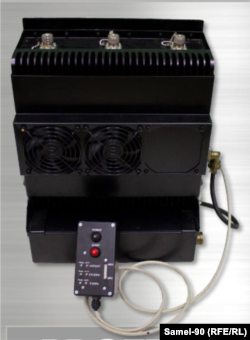 دستگاه پارازیت‌انداز پهپادی که توسط شرکت سامل-۹۰ توسعه داده شده است