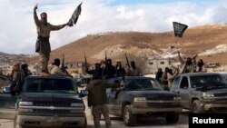 گروهی از افراد «جبهه‌النصره» 