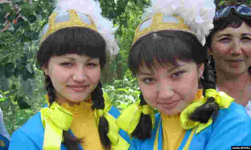 Карагуҗа халкы 210 еллыкны бәйрәм итә