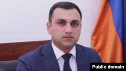 Վաղարշապատի համայնքապետի ժամանակավոր պաշտոնակատար, «Քաղաքացիական պայմանագրի» թեկնածու Արգիշտի Մեխակյան, արխիվ 